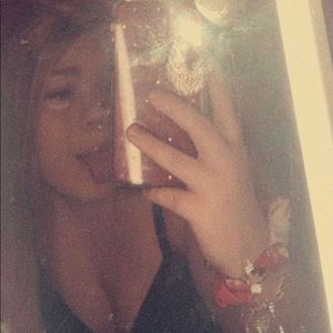 Meet your Posher, Kelsie